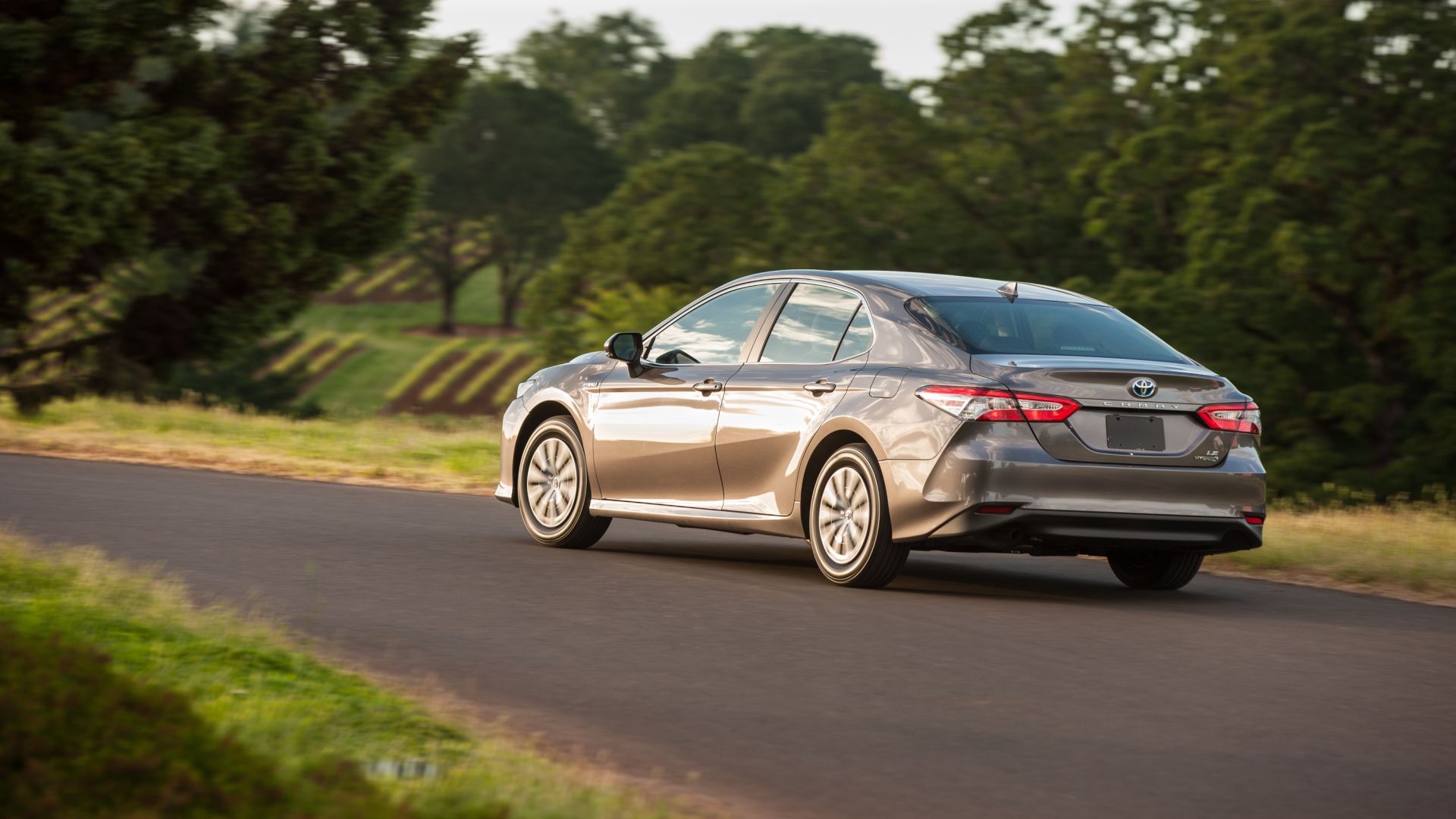 For Less Than $25,000 The 2020 Toyota Camry Hybrid Leads The Pack In Range