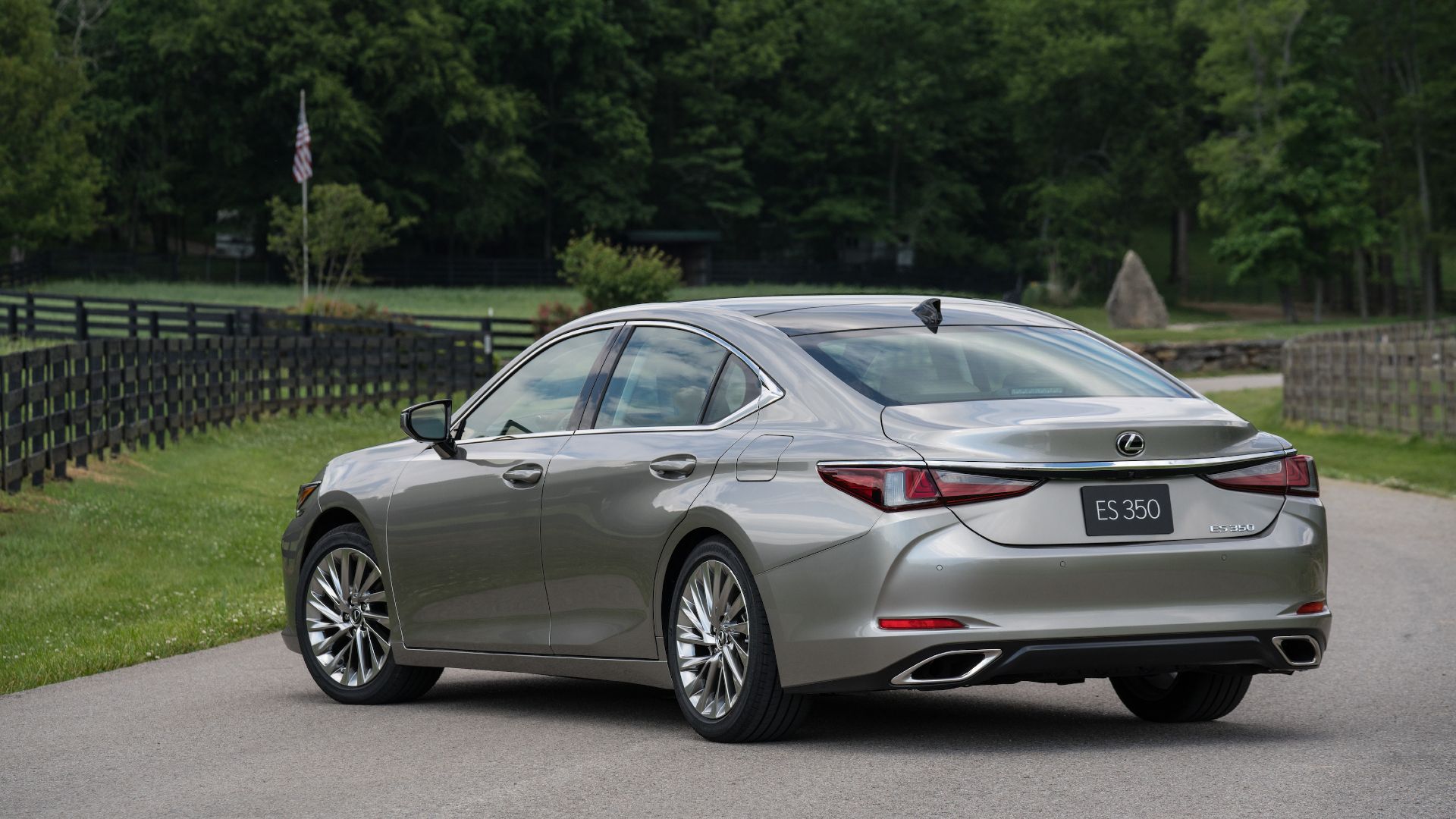 The 5-Year-Old Lexus Hybrid Sedan That You Should Buy Used