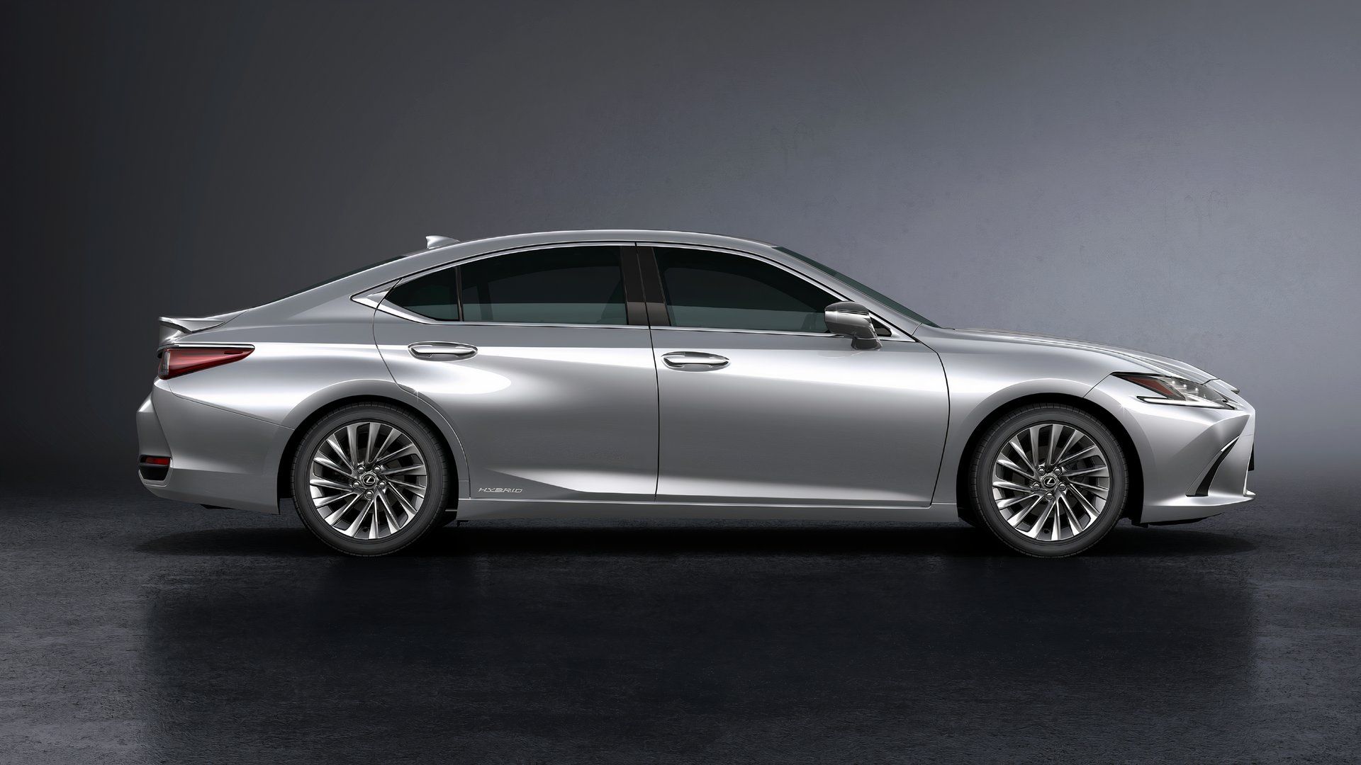 Side profile shot of the 2022 Lexus ES 300h Hybrid