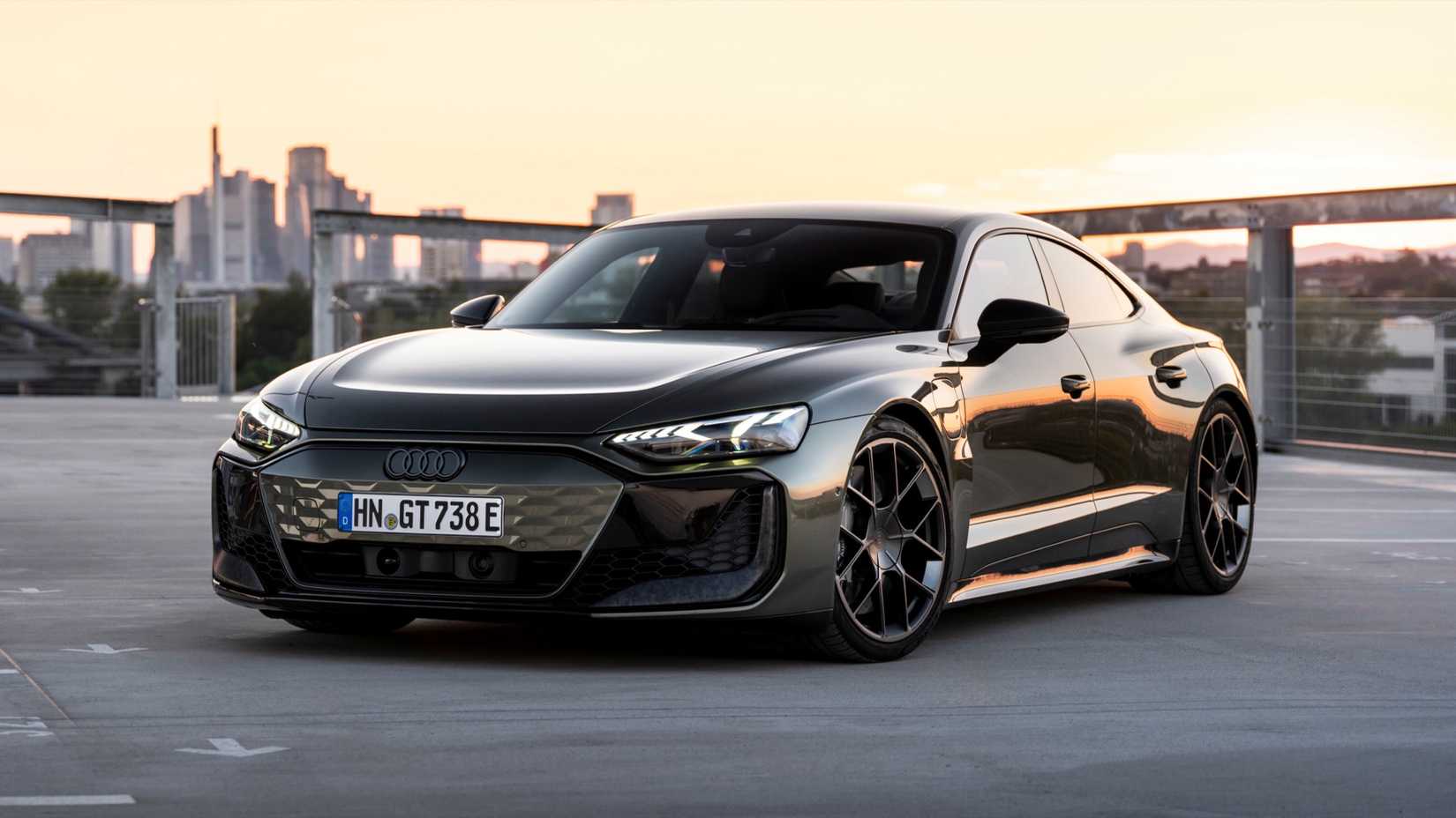 black 2025 Audi RS e-tron GT performance