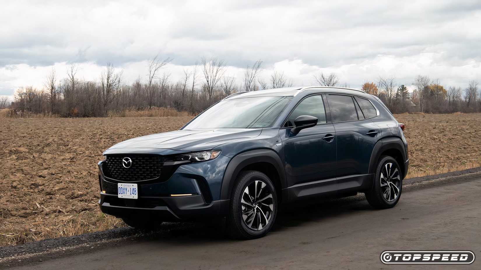 Parte dianteira híbrida Mazda CX-50 2025