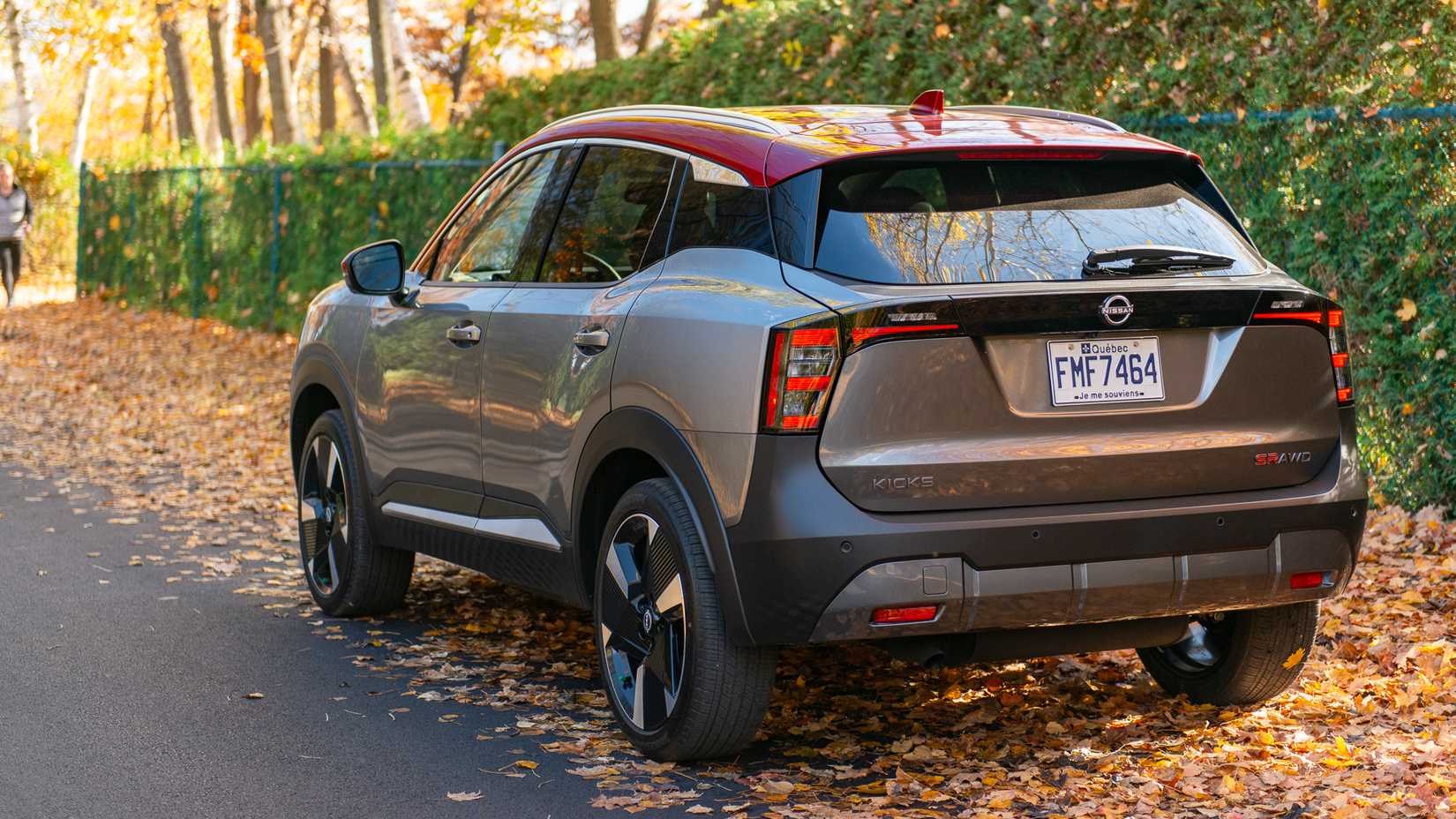 2025 Nissan Kicks SR AWD -9