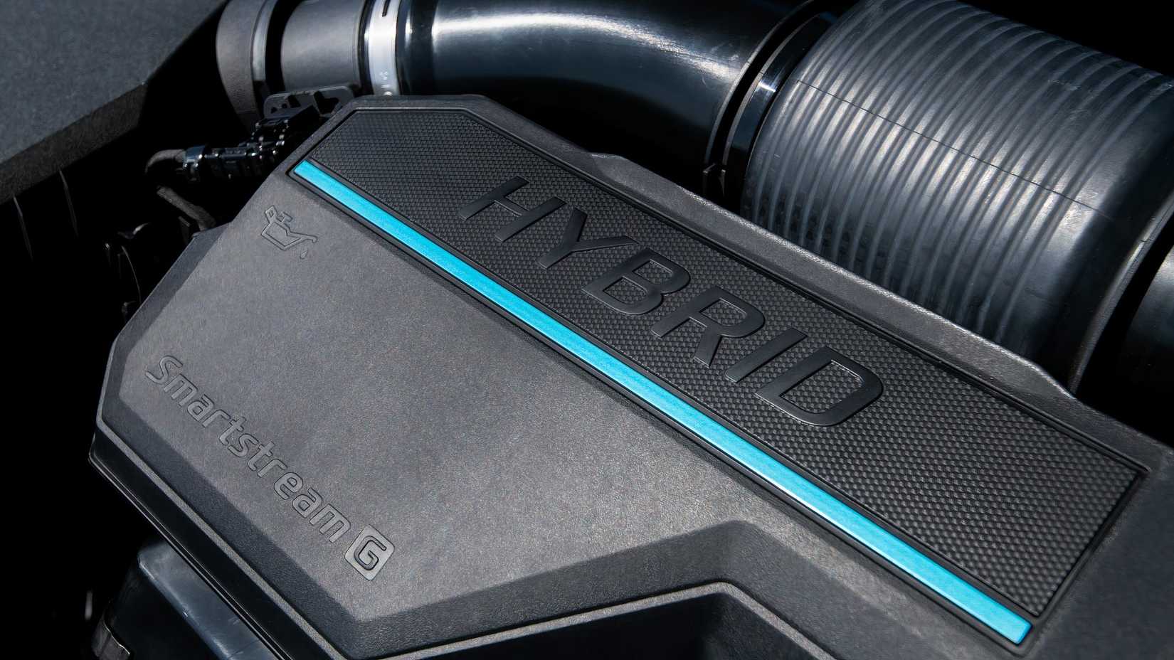 Closeup of 2025 Kia Sportage Hybrid engine shot