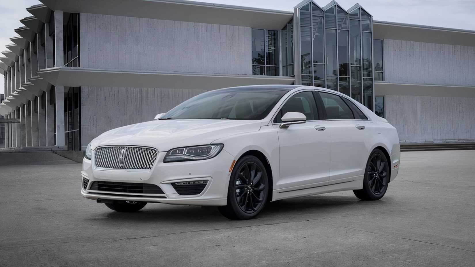 Front 3/4 shot of a 2020 Lincoln MKZ