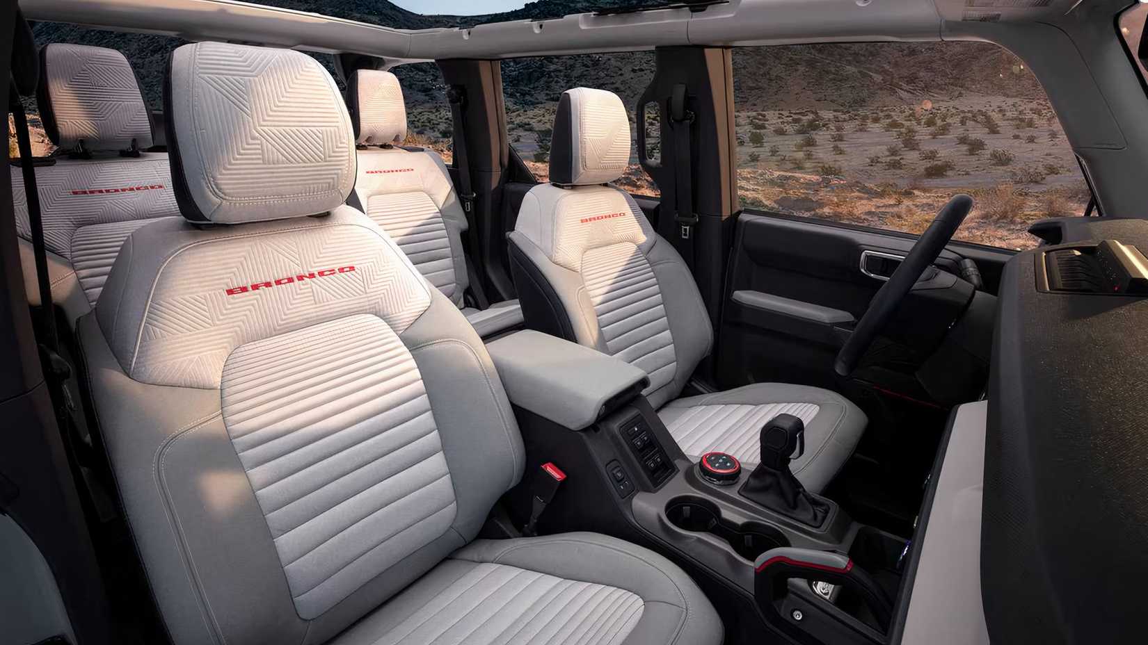 2021 Ford Bronco Badlands interior