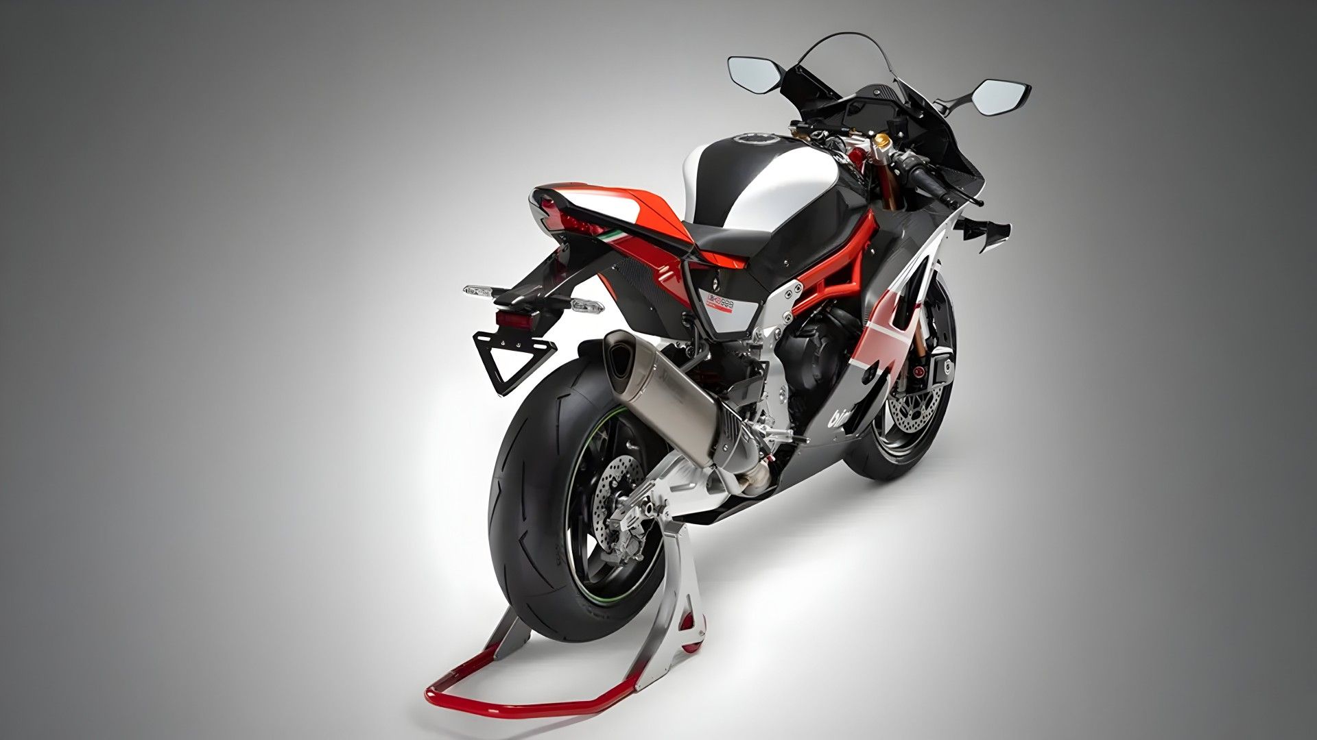 10 Reasons We'd Pick The Bimota KB998 Rimini Over The