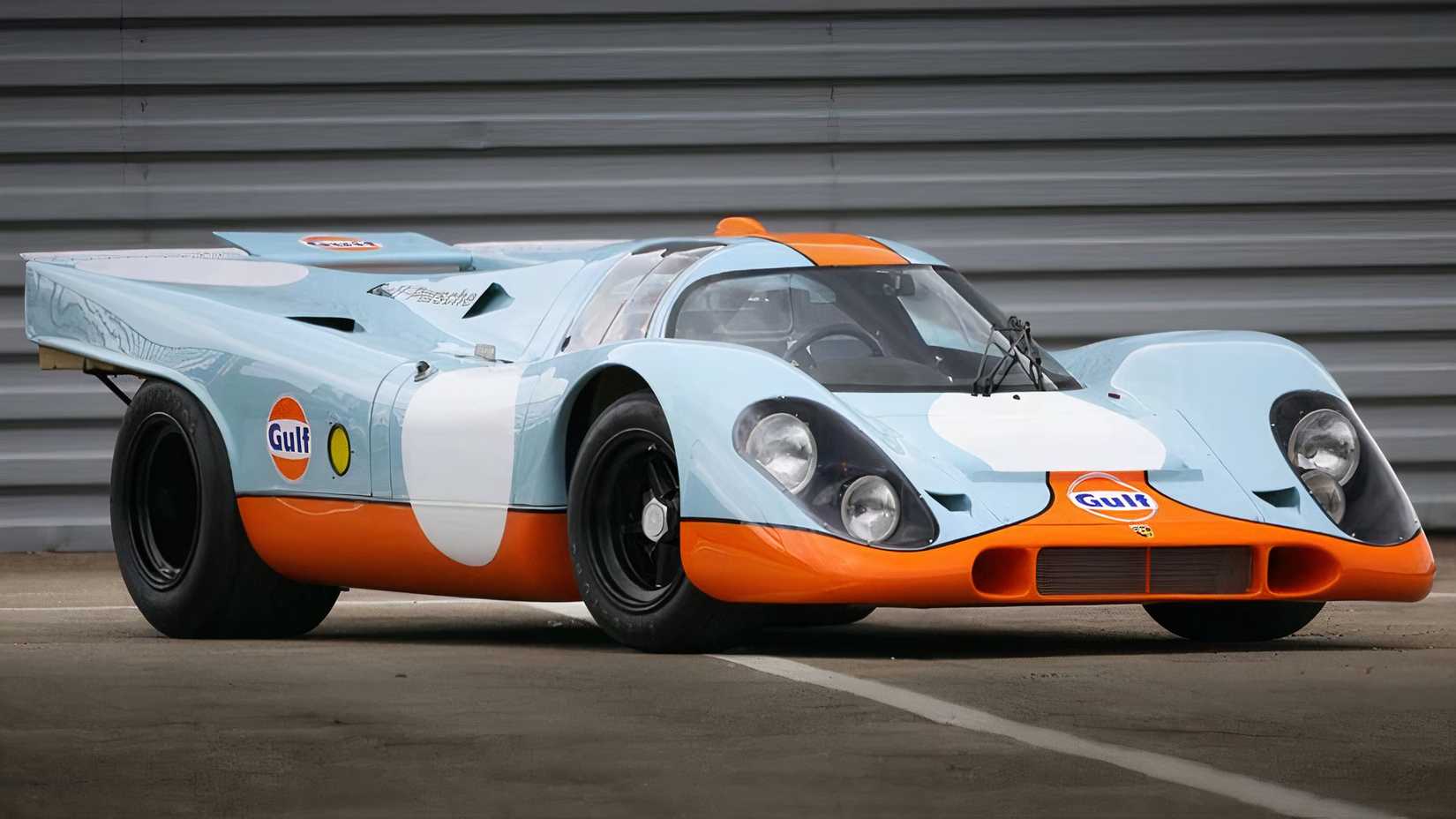 Vista frontal 3/4 do Porsche 917K de Le Mans
