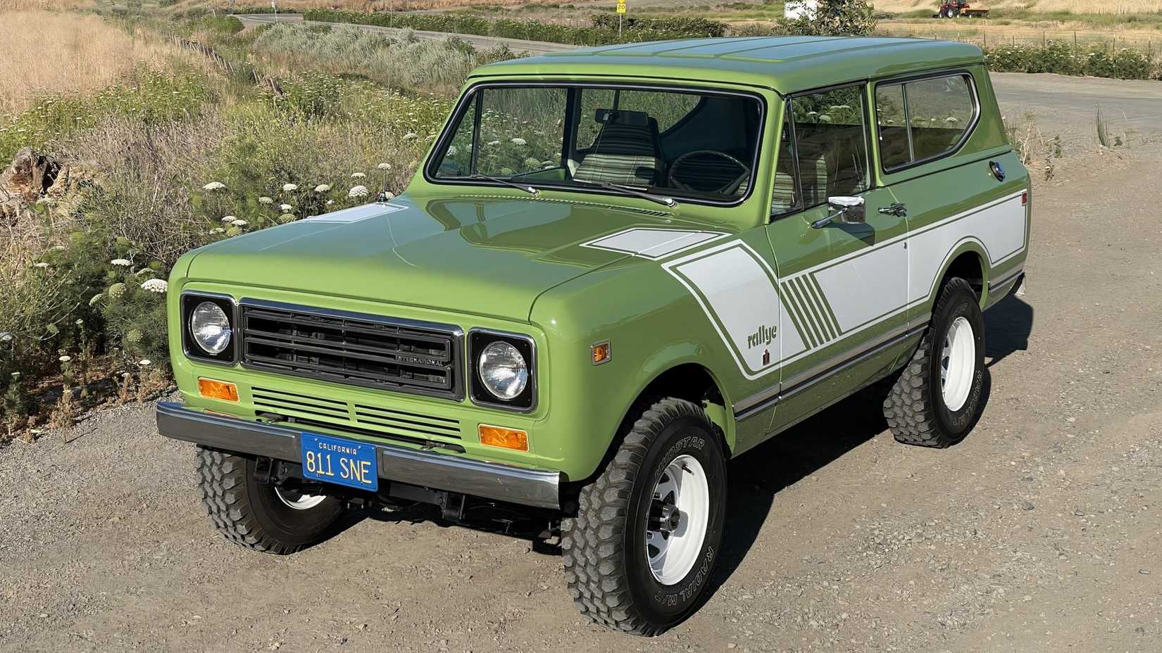 3/4 front view of 1978 International Harvestor Scout II