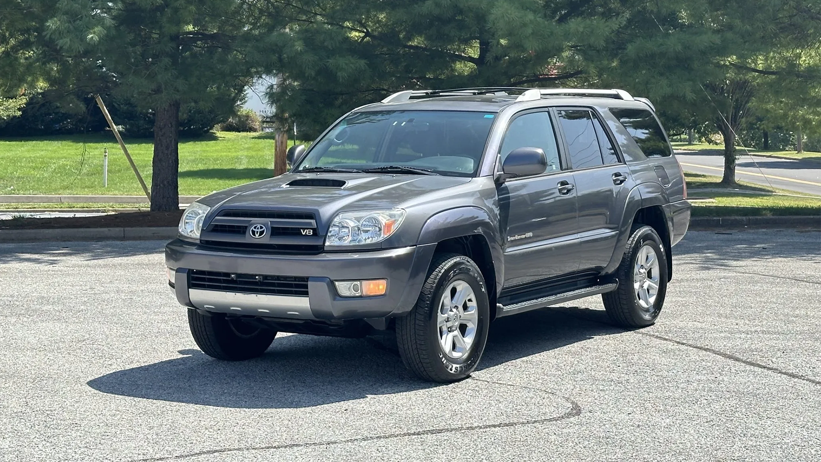 2004 Toyota 4Runner in gray parked in parking lot