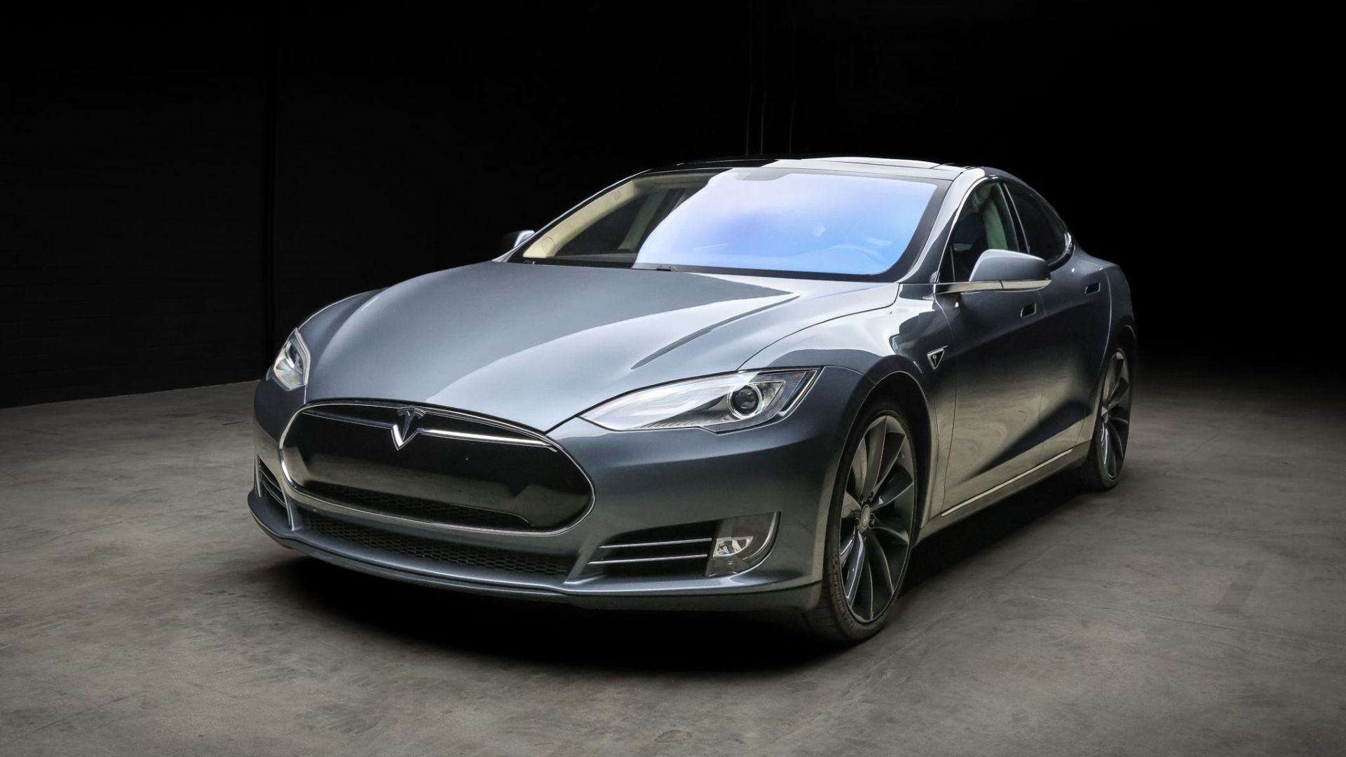 Front three-quarters shot of a 2012 Tesla Model S