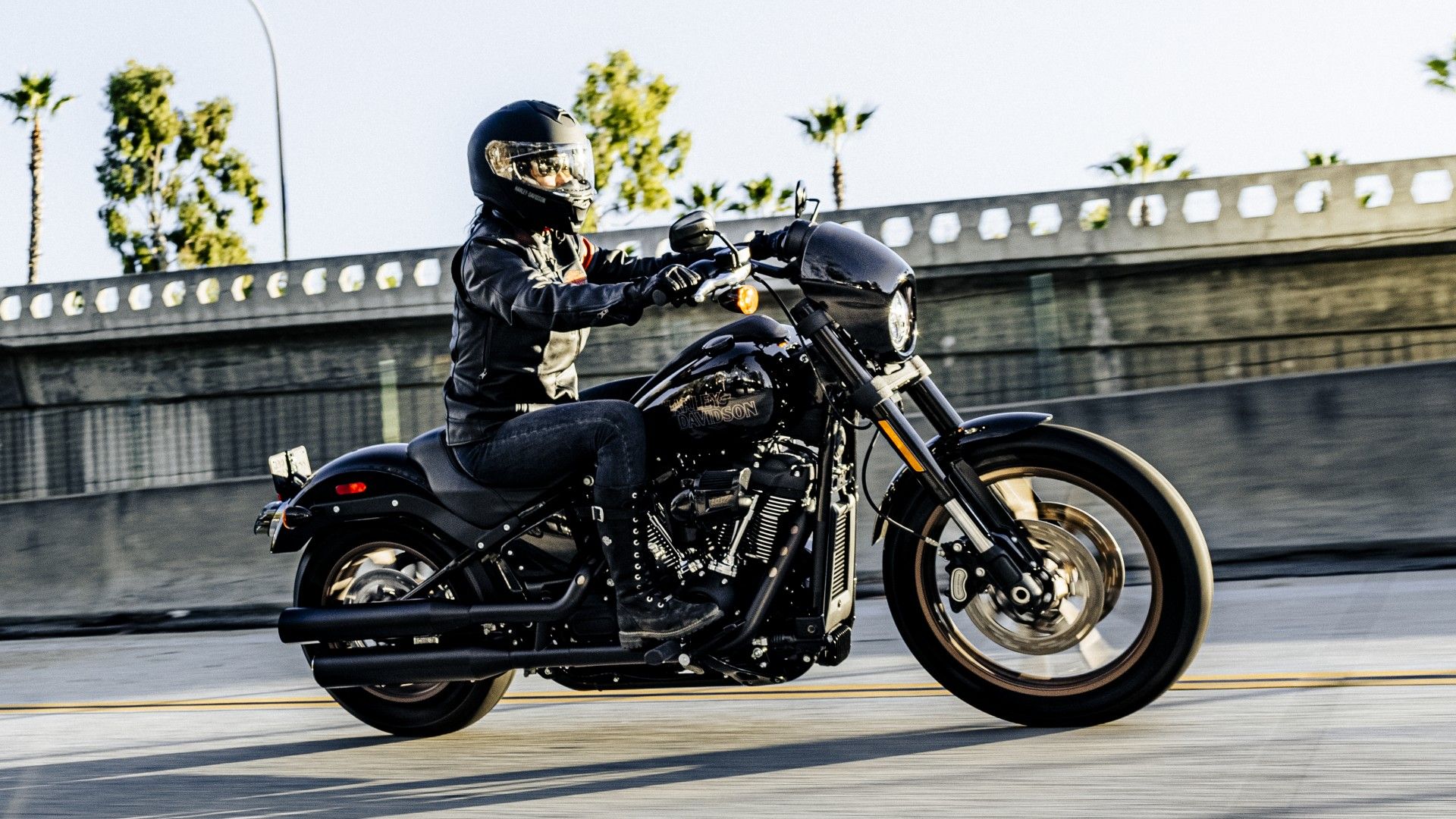 The Cruiser Motorcycle With The Best Mileage For Long Distance Travel