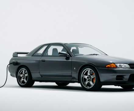 Ângulo frontal de conversão Nissan R32 GT-R EV