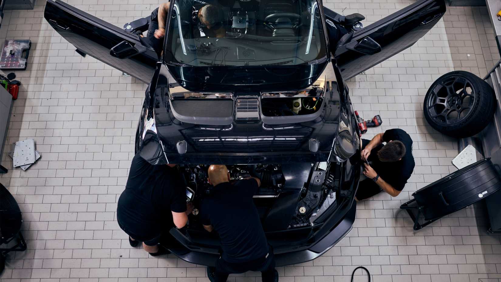 Capô do registro Ford Mustang GTD Nurburgring aberto