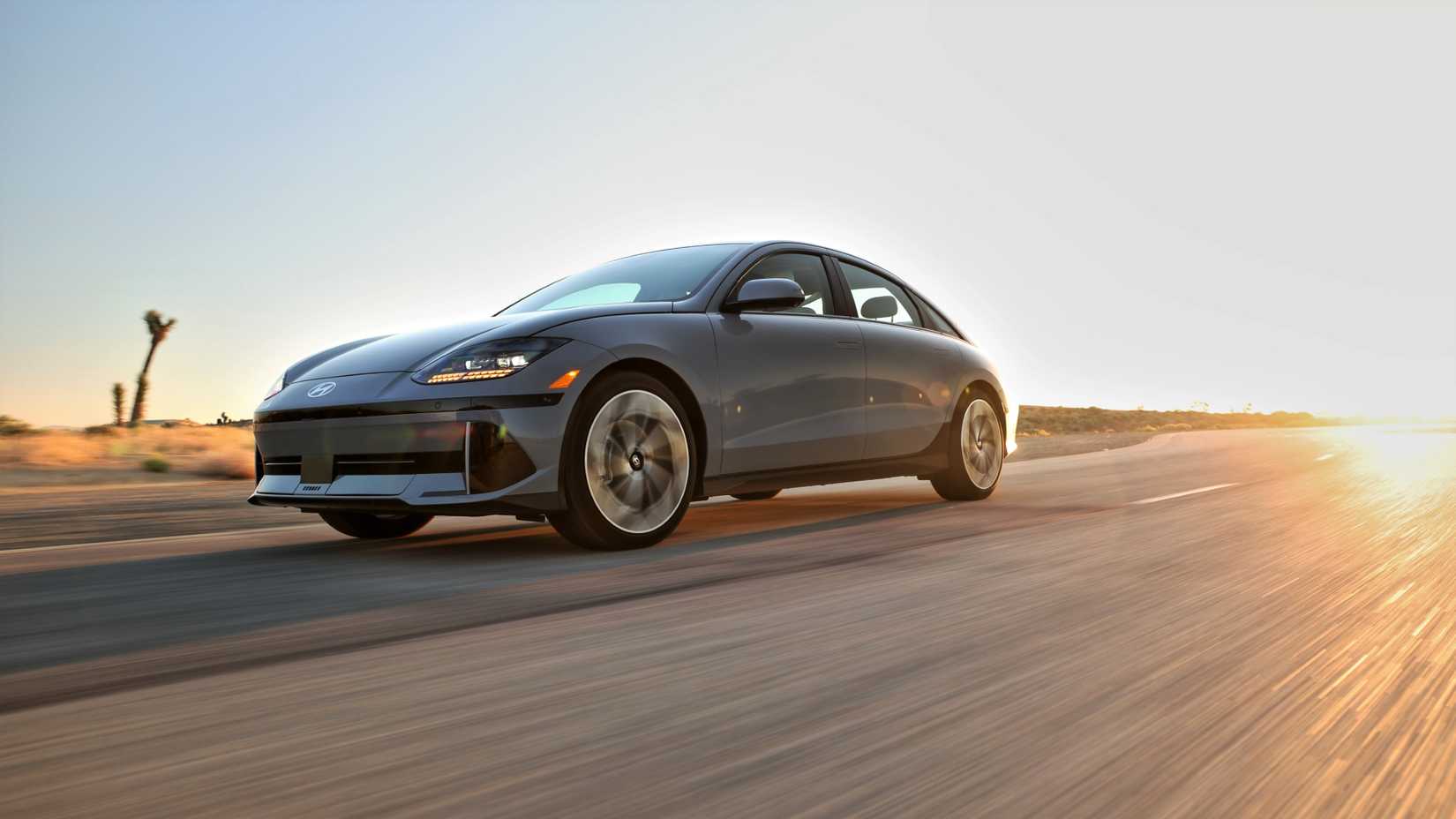 2025 Hyundai Ioniq 6 Driving