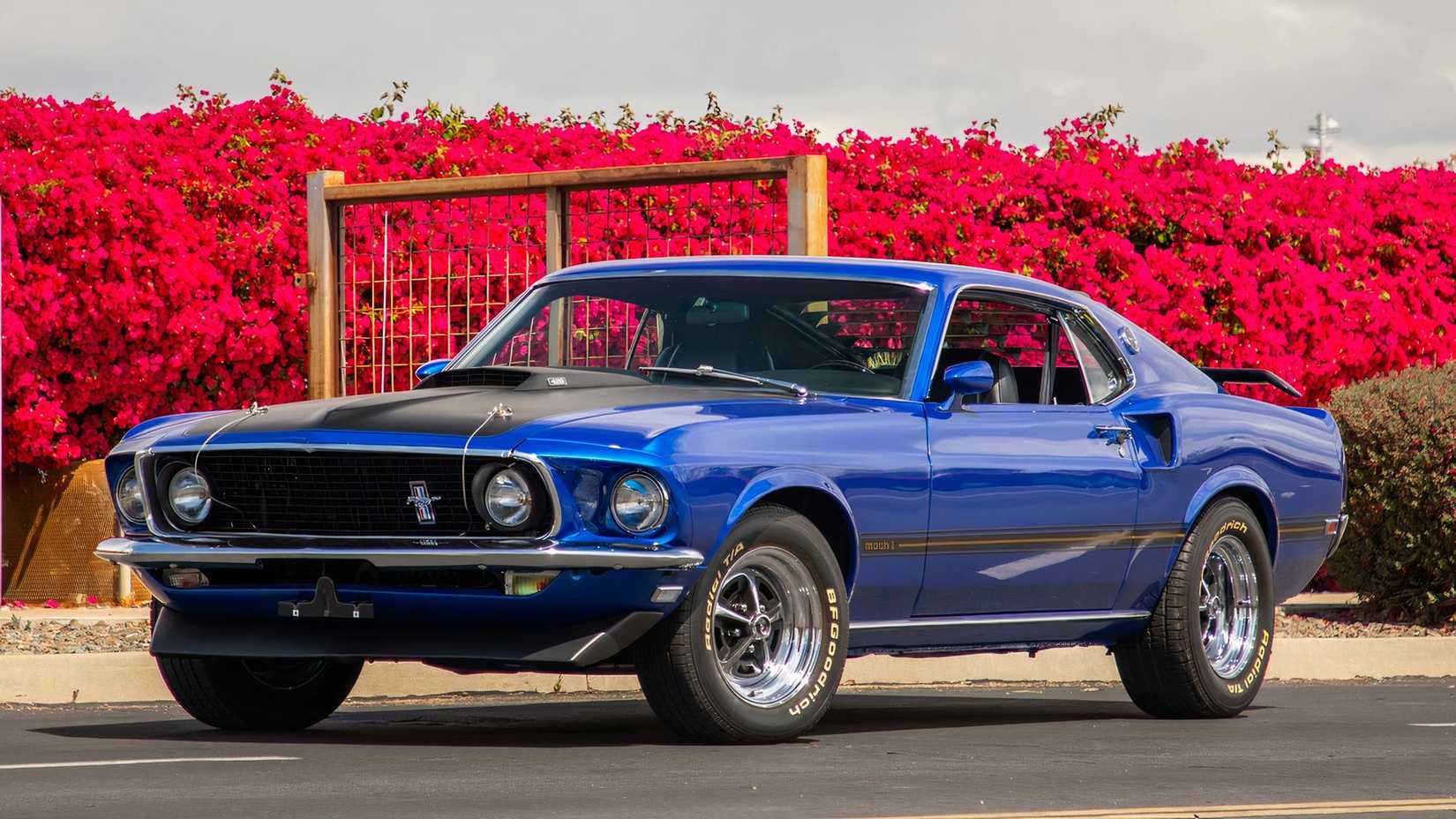 3/4 front view of 1969 Ford Mustang Mach 1 Fastback