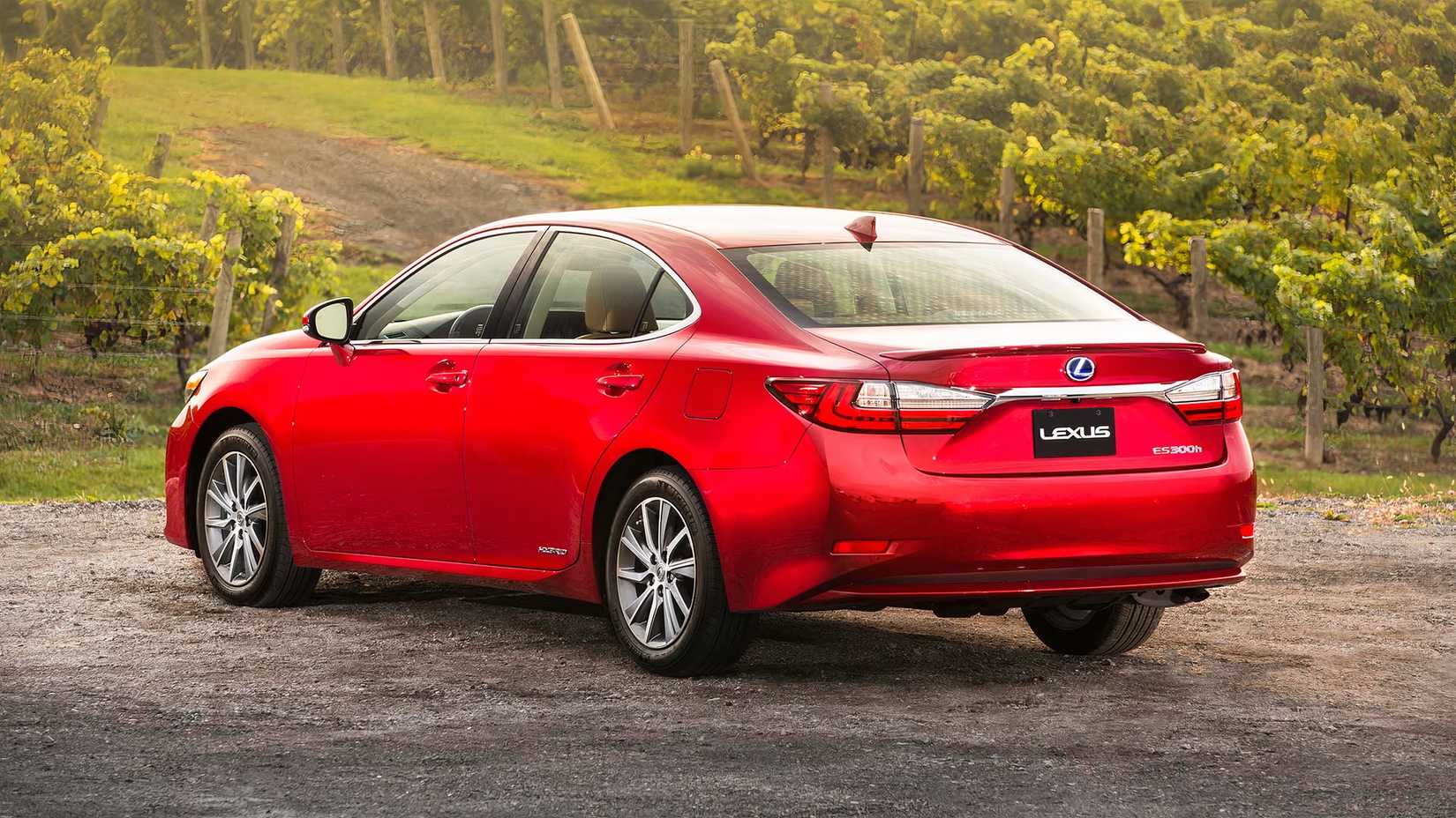 red 2016 Lexus ES 300h