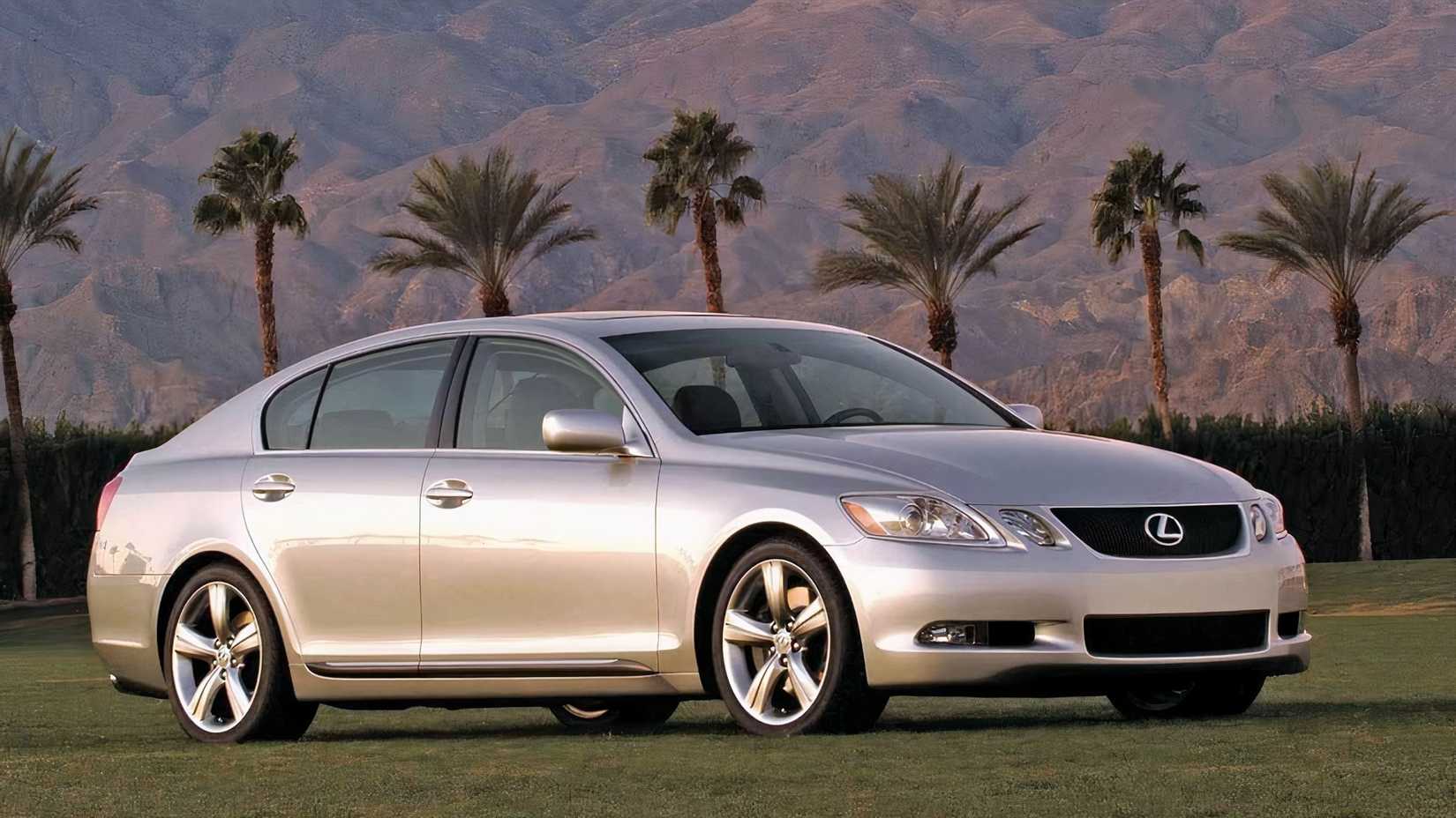 2006 Lexus GS 430, front quarter view parked in grass