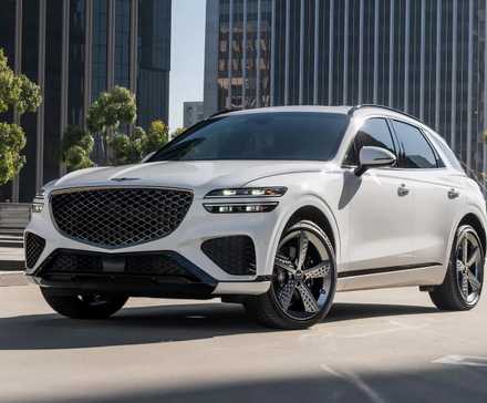 2025 Genesis GV70, front 3/4