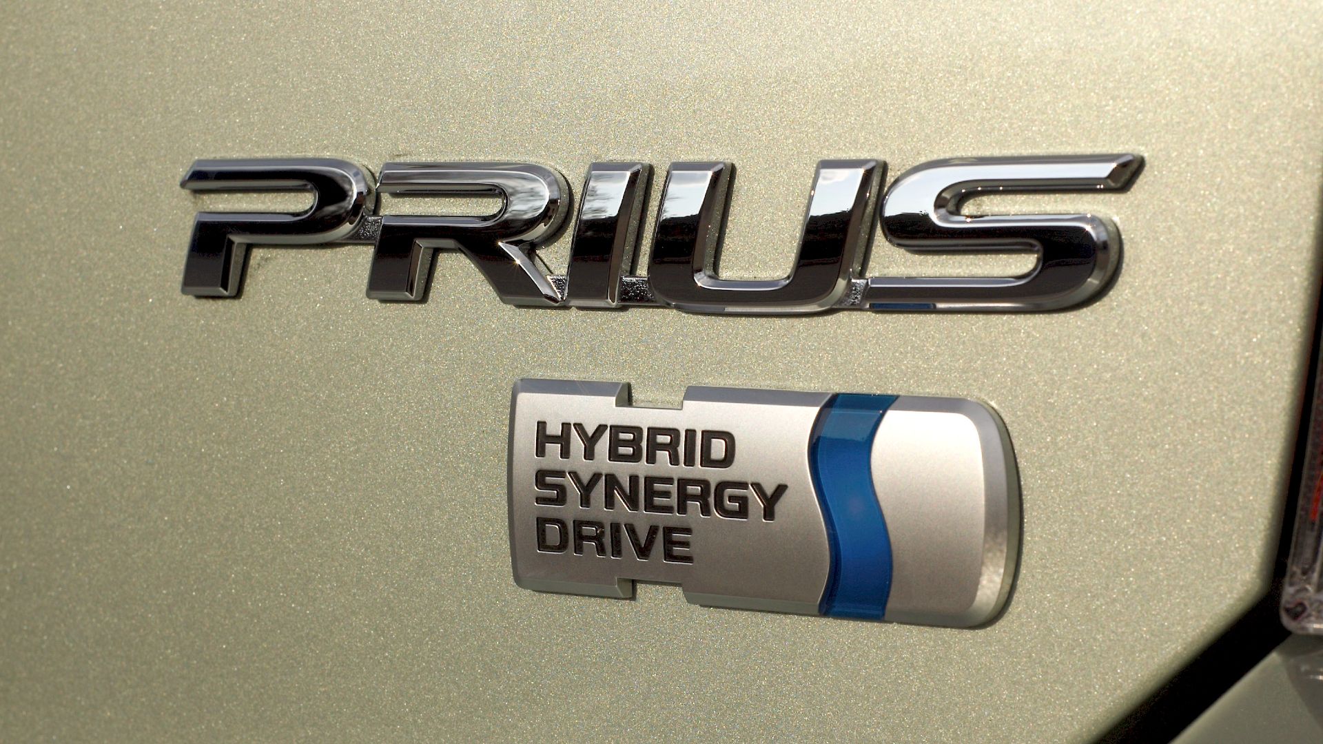 How Hybrid Car Battery Technology Has Evolved Over The Years