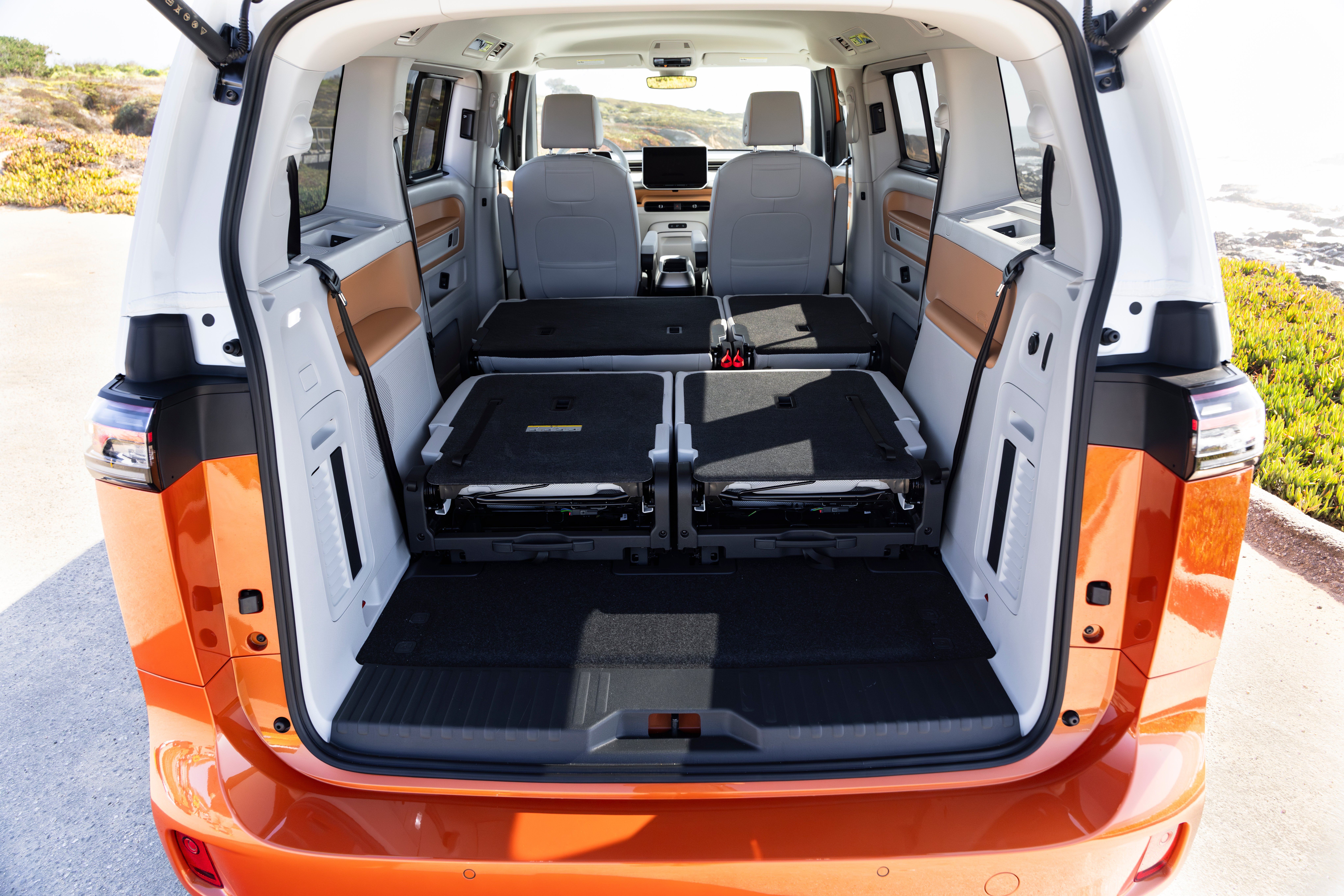 Two-Tone ID.Buzz Looks Better and Sells Better — But There's a Problem