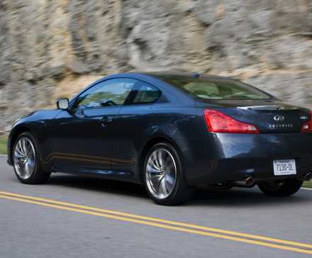 Cupê Infiniti G37 2011