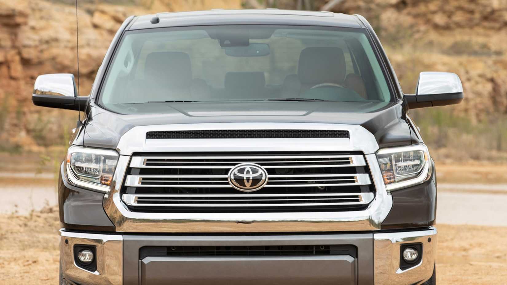 Close up shot of the grille of a 2019 Toyota Tundra