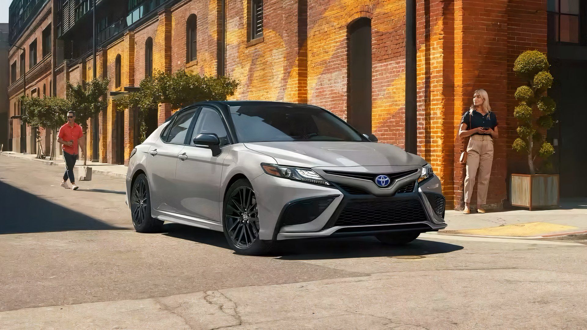 2022 Toyota Camry Híbrido Dianteiro 2/4 Tiro