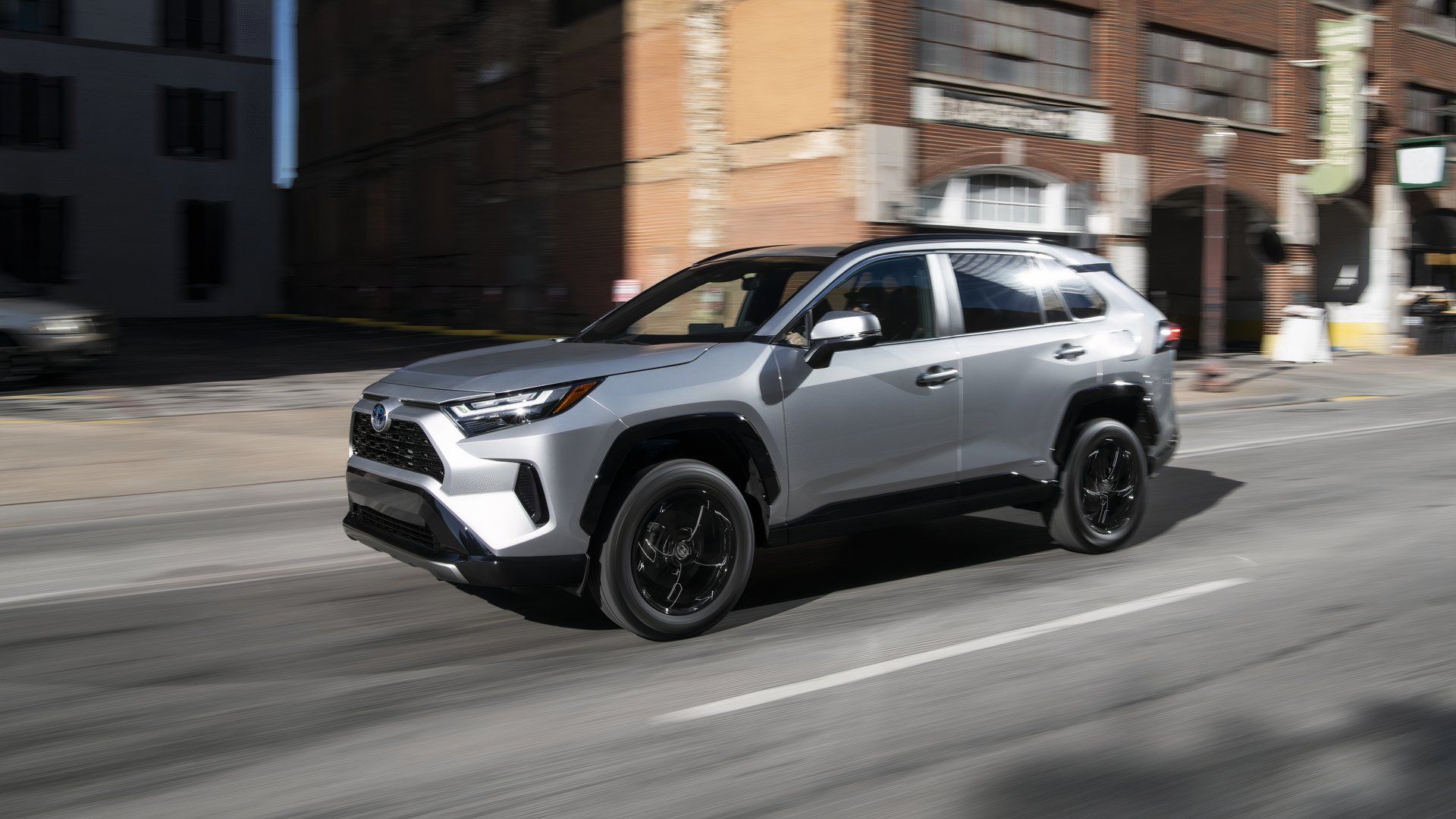 silver 2022 Toyota RAV4 SE Hybrid