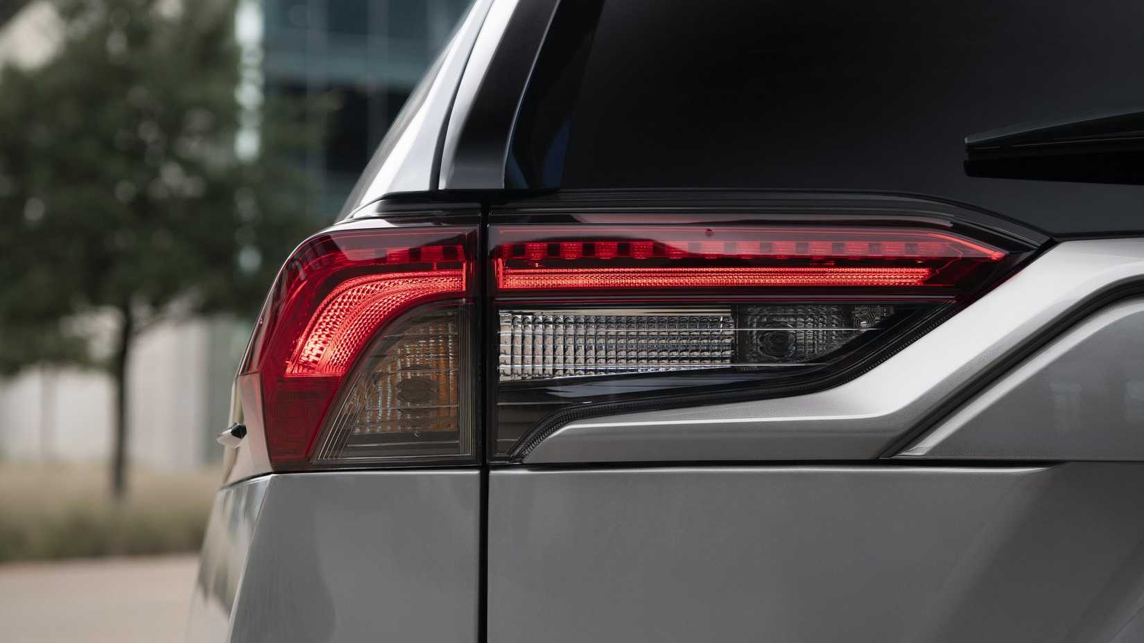 2022 Toyota RAV4 SE Hybrid rear tailgate close-up