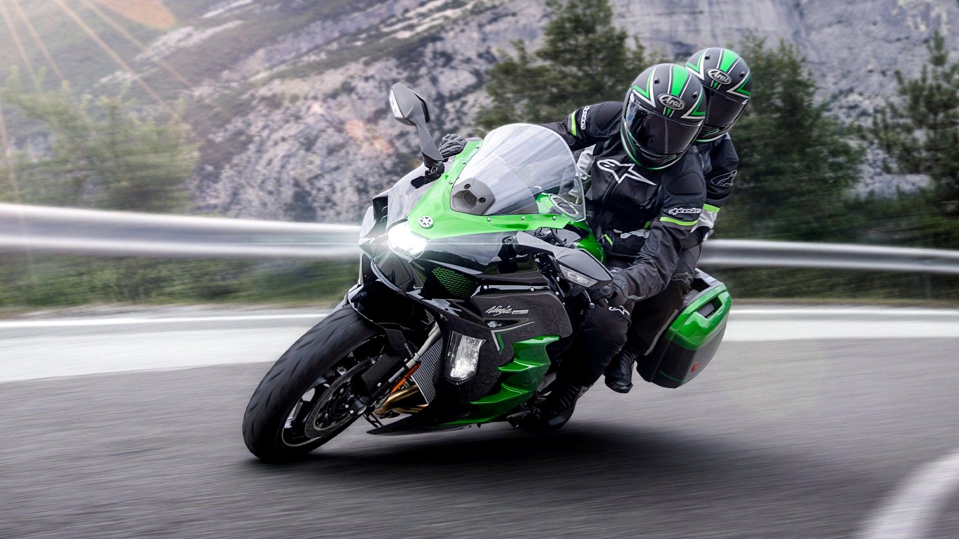 2024 Kawasaki Ninja H2 SX Leaning