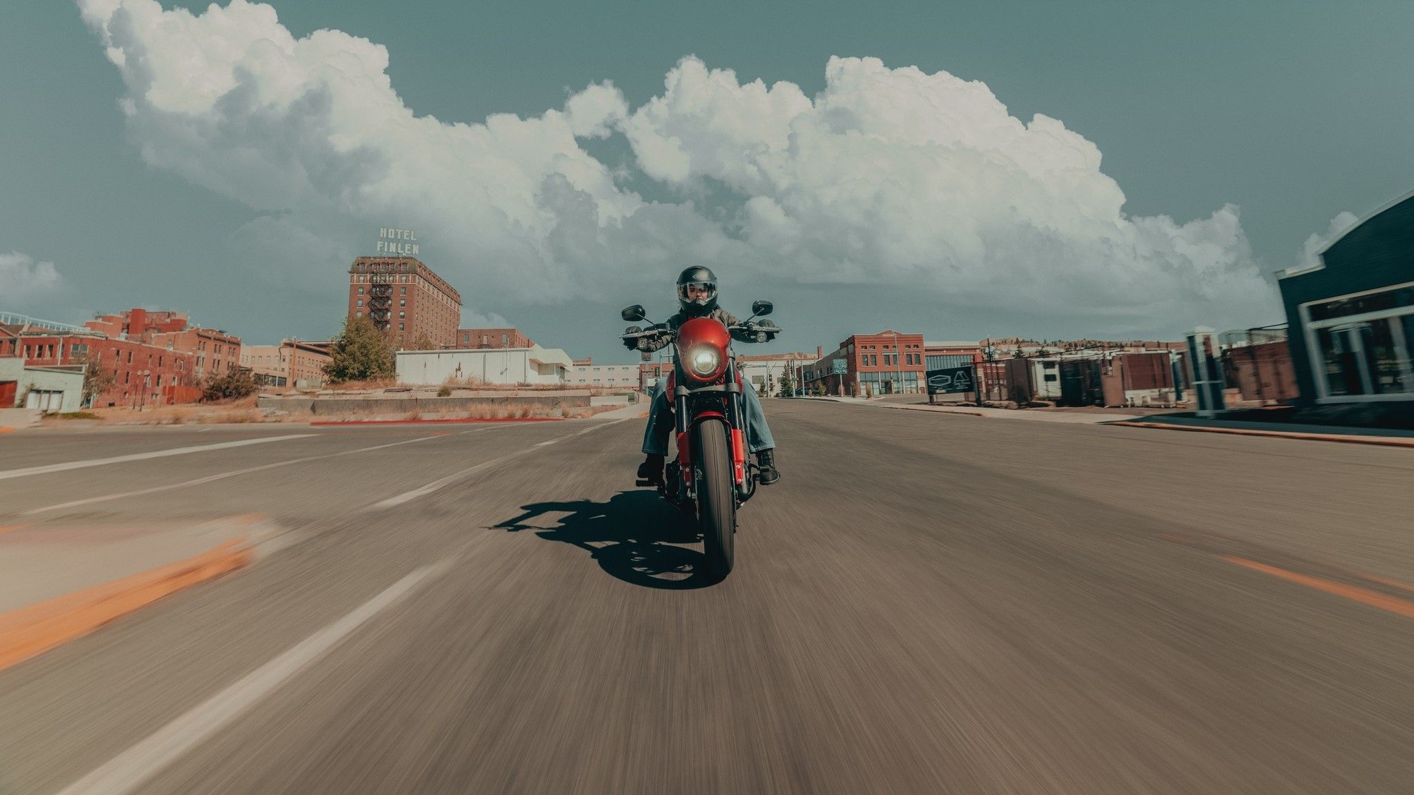 2025 Harley-Davidson Low Rider S Front Action