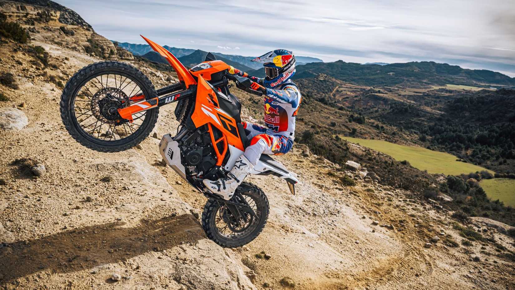 2025 KTM 390 Enduro R Action