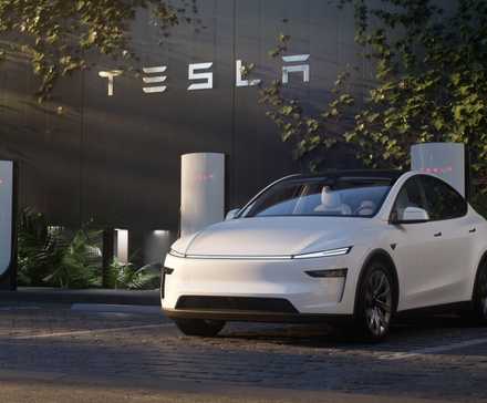 2025 Tesla Model Y Juniper Supercharging