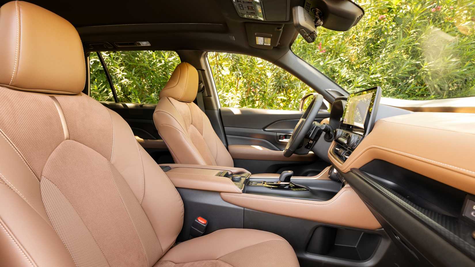 2025 Toyota Grand Highlander Interior