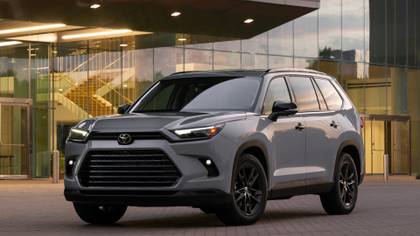 grey 2025 Toyota Grand Highlander