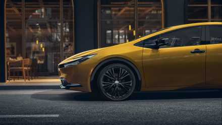2025_Toyota_Prius_Nightshade_008