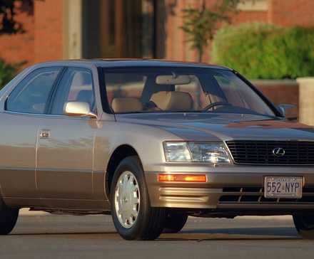 Lexus LS 400, frente 3/4