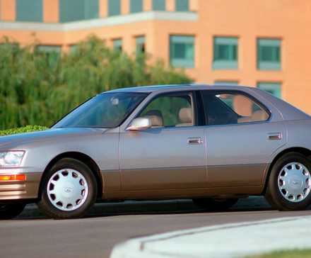 1995 Lexus LS, side profile view