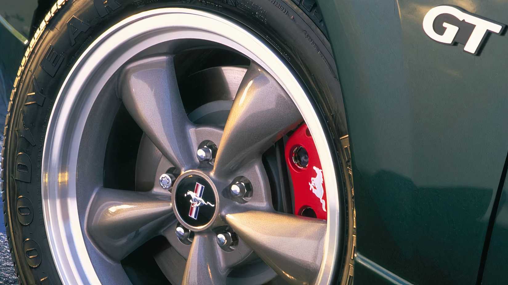 Ford Mustang Bullit closeup, wheel and badge