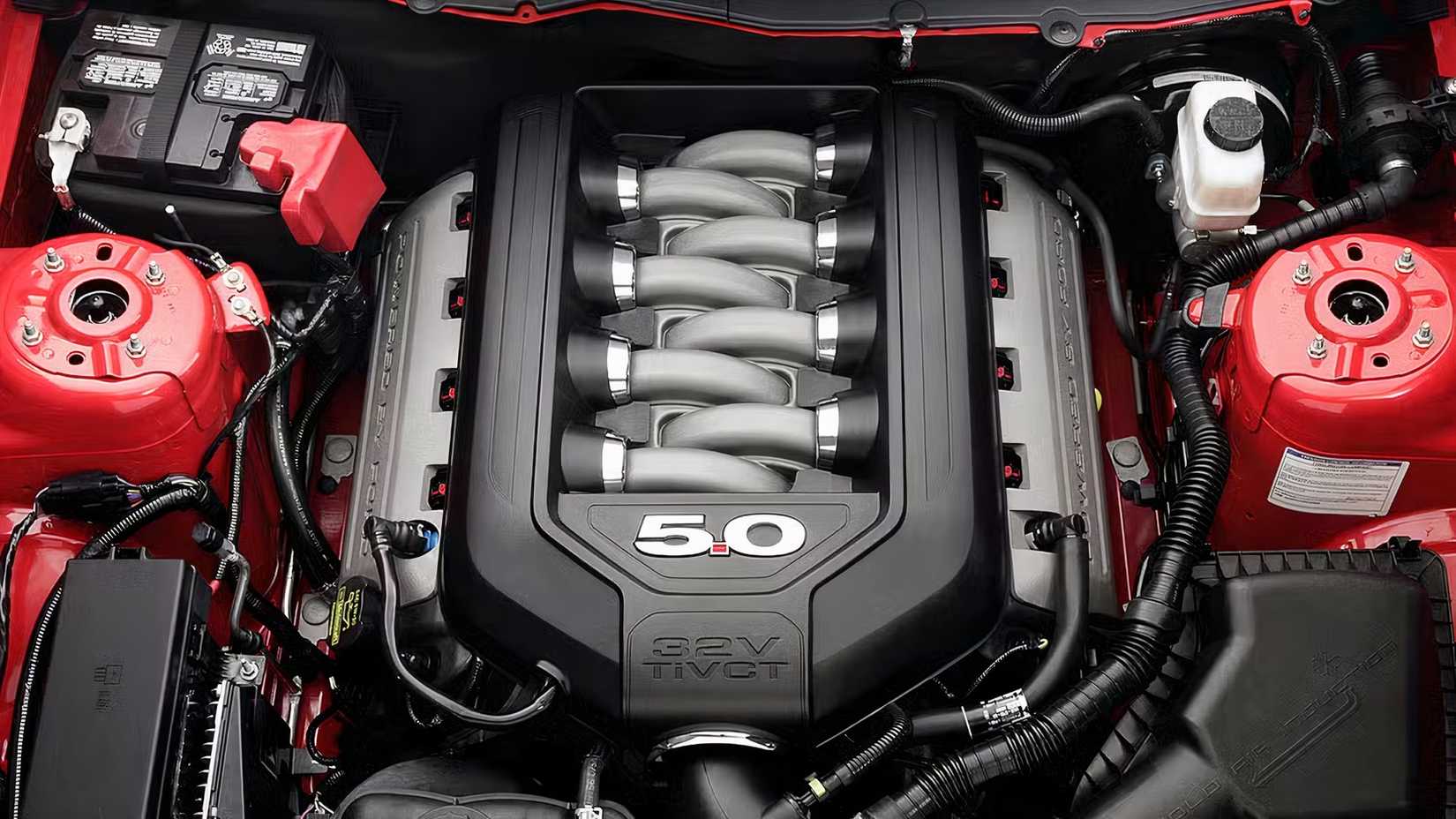 5.0-liter Coyote engine, view of top in bay