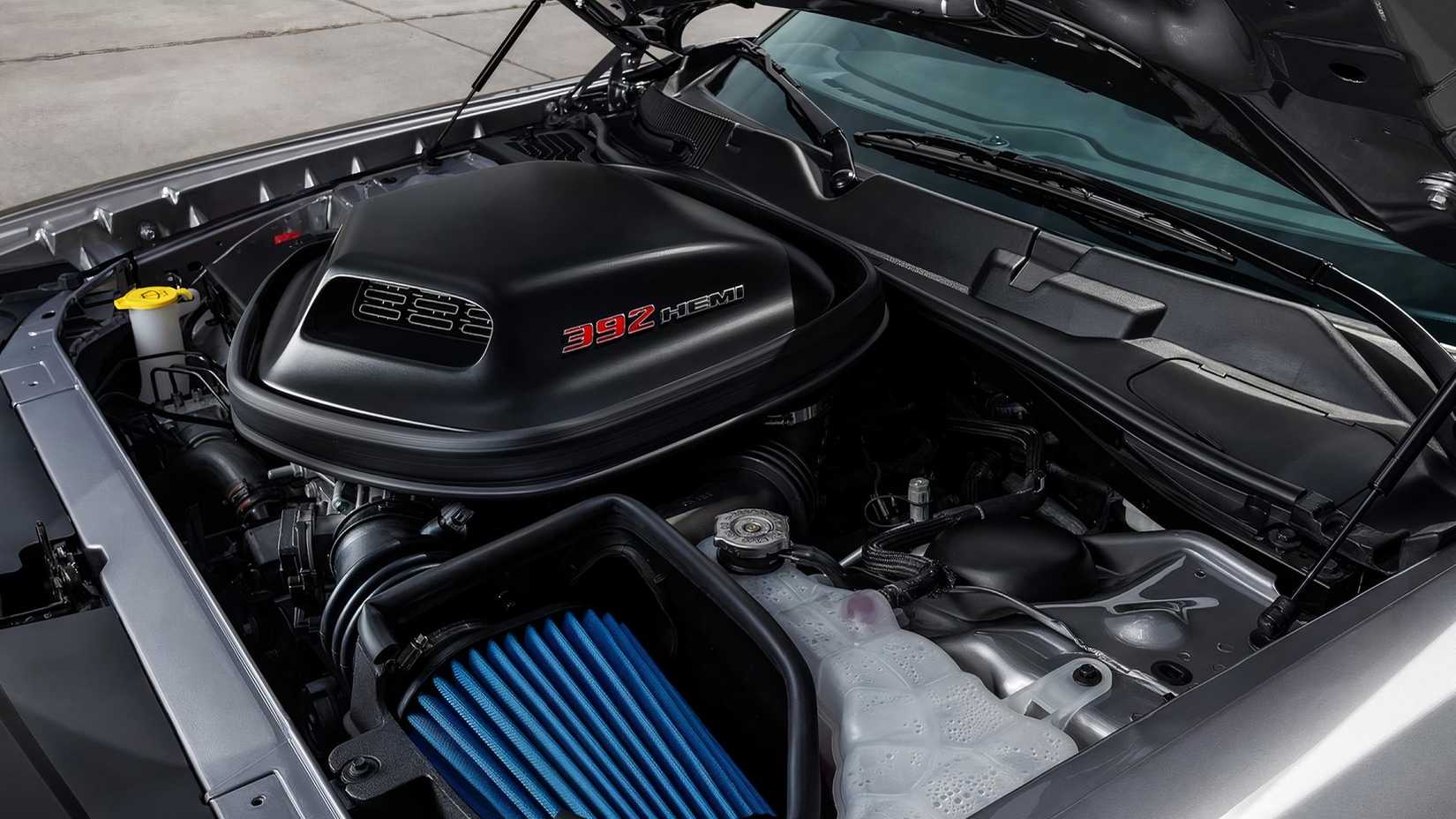 2015 Dodge Challenger 392 engine, closeup in bay
