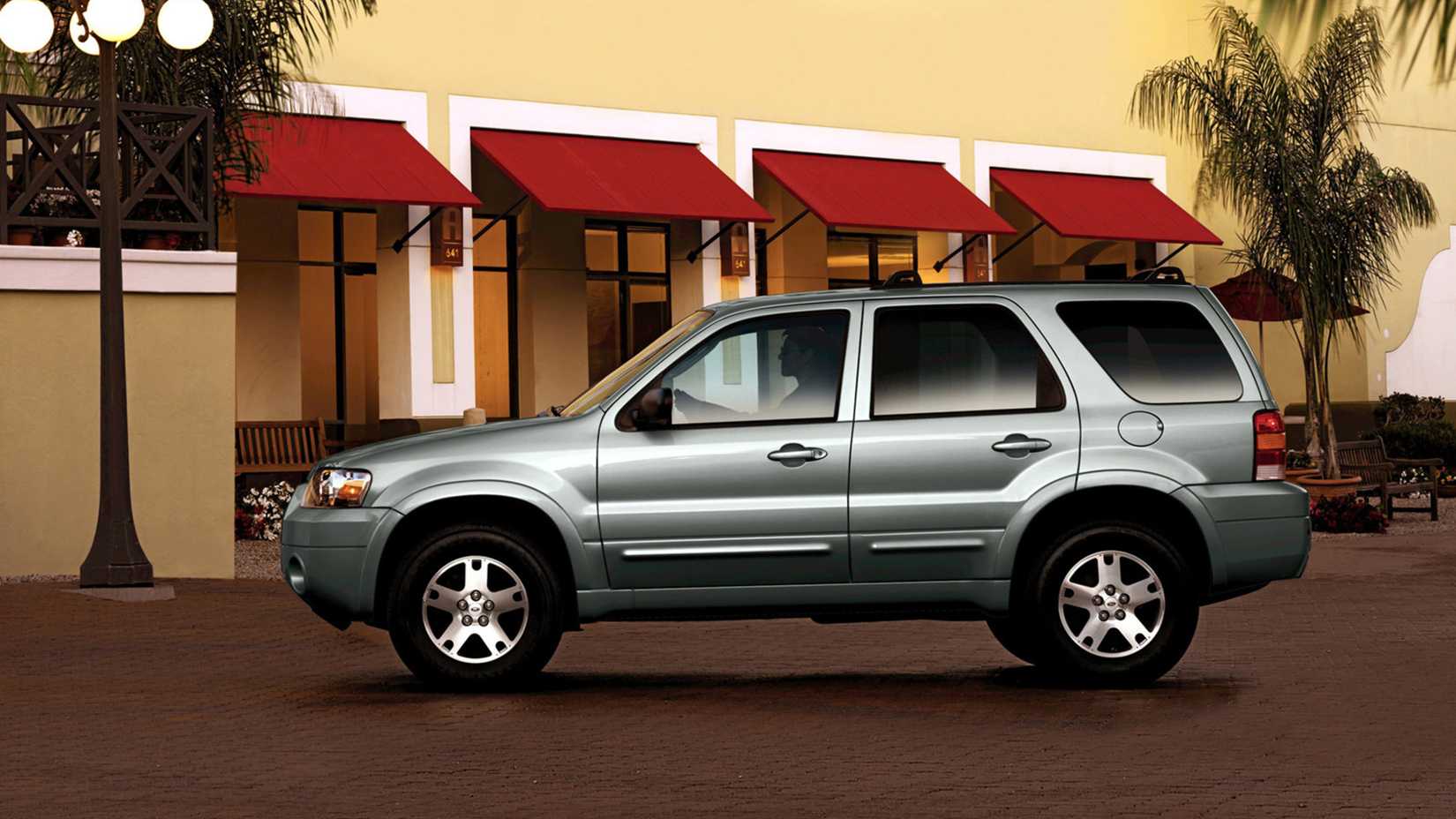 2006 Ford Escape Side Profile parked in lot