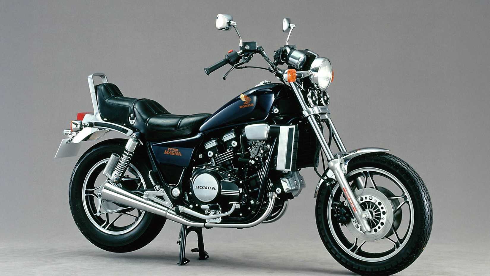 Honda VF750C Magna