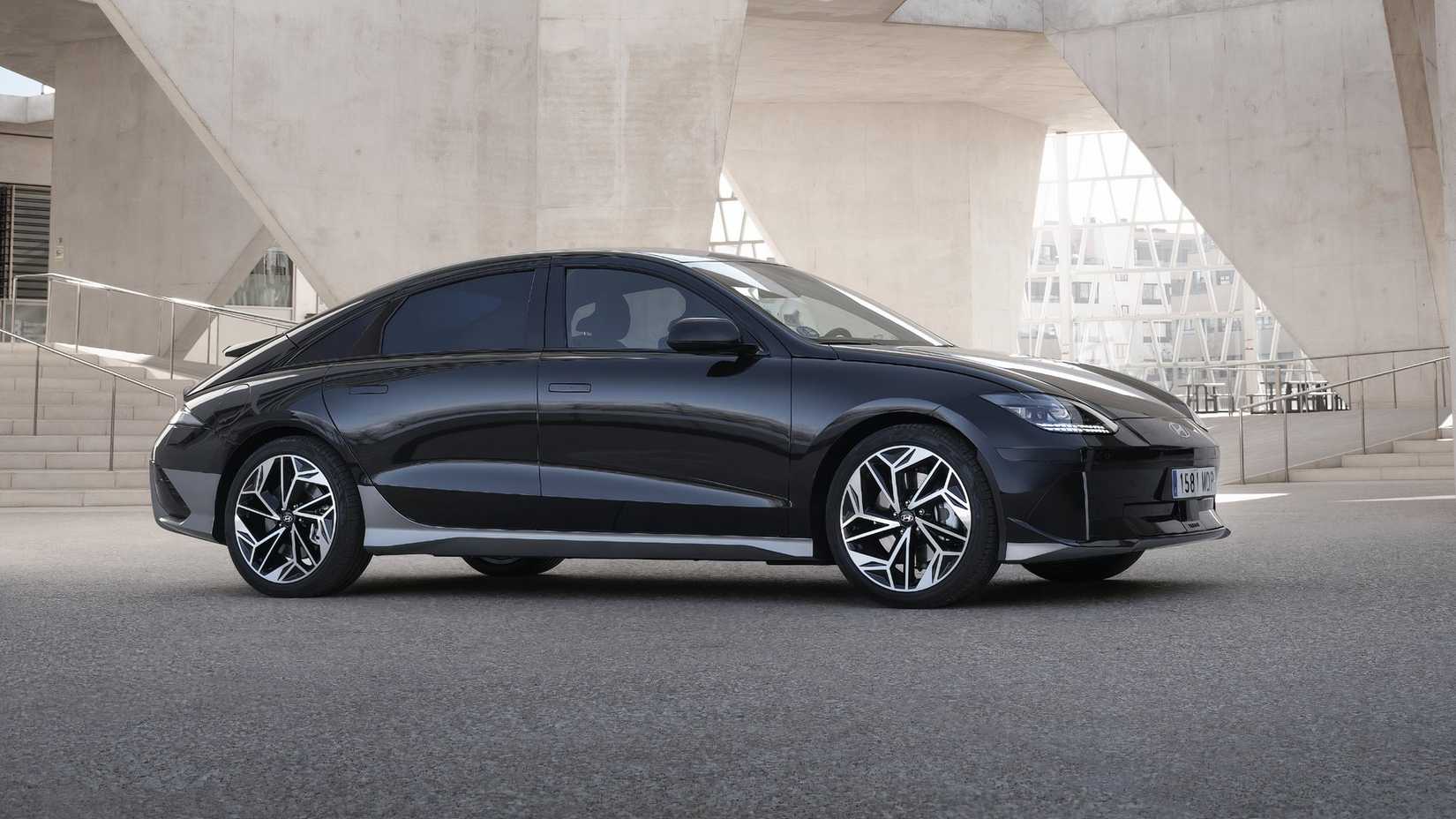 Side profile shot of a black Hyundai Ioniq 6
