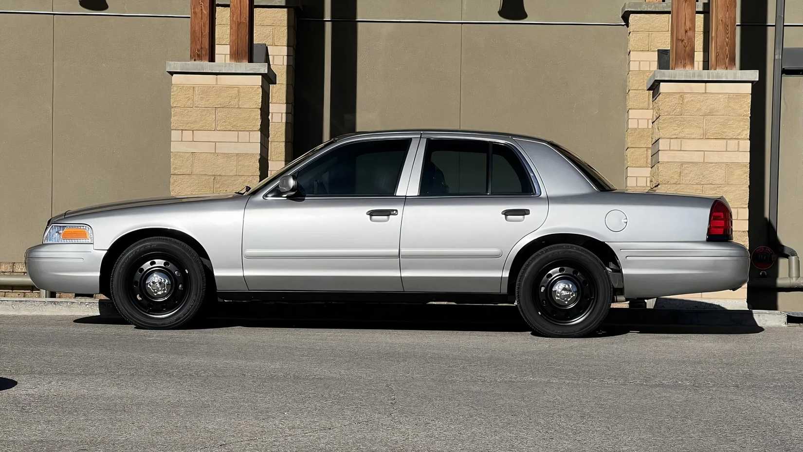 Side shot of a 2008 Ford Crown Victoria Police Interceptor