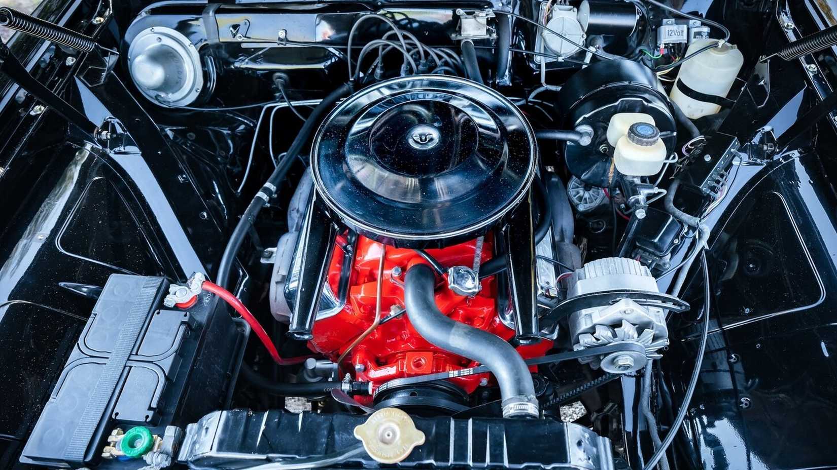 1966 Opel Diplomat Coupé Engine Bay