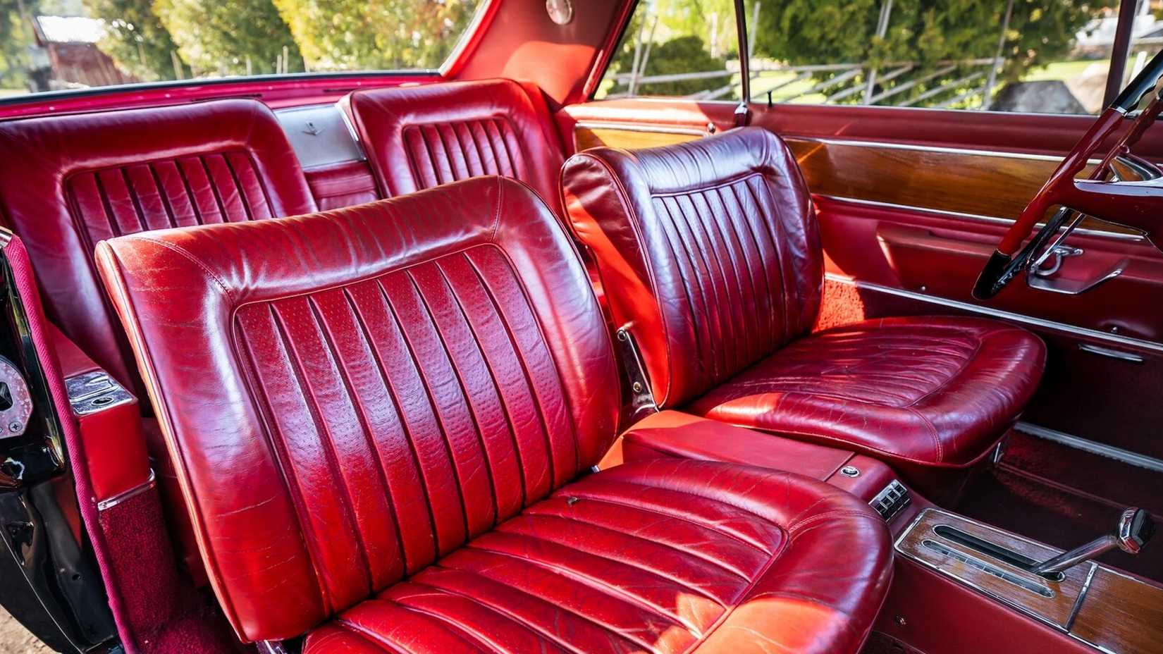 1966 Opel Diplomat Coupé  Interior