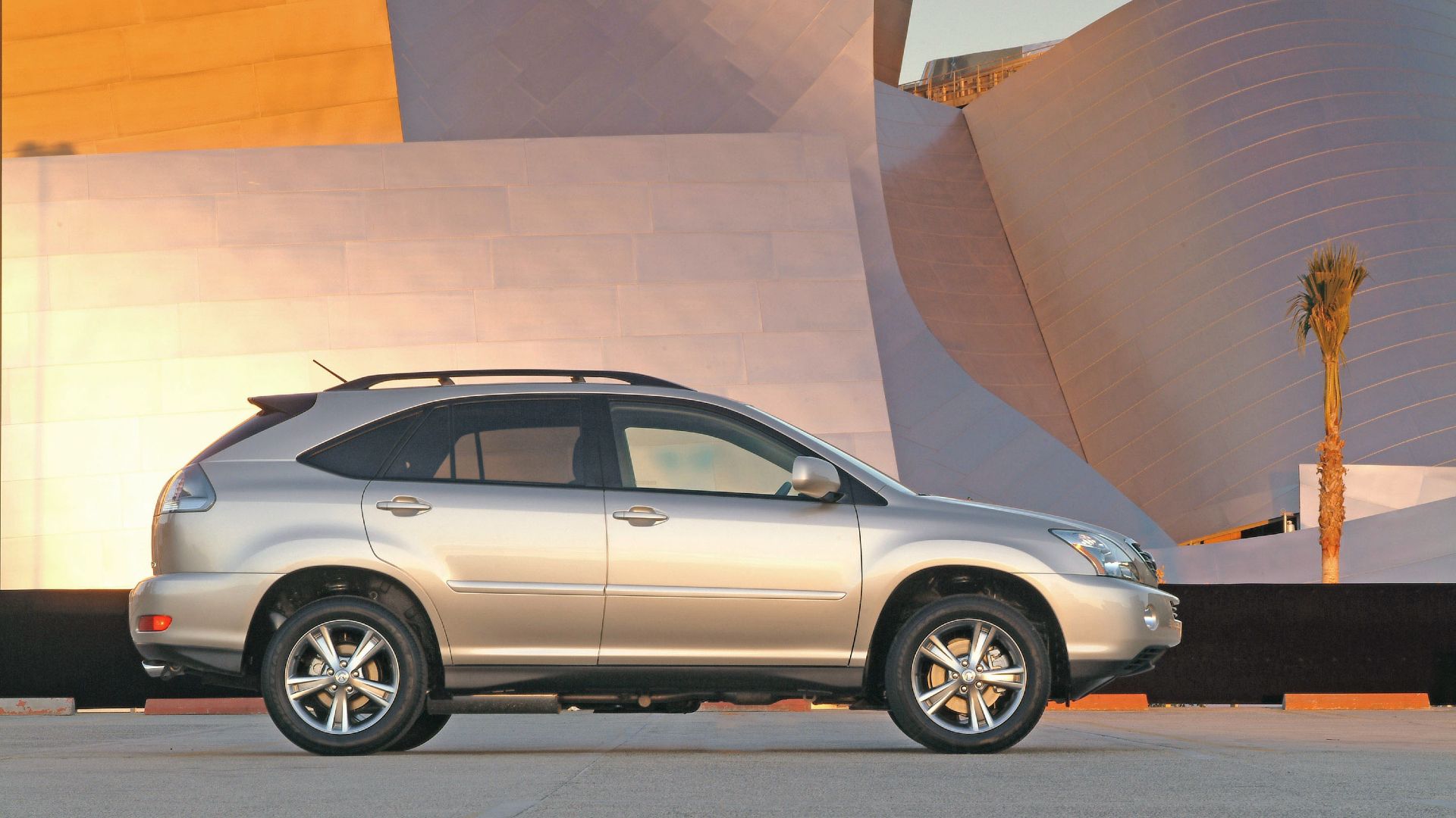 2006 Lexus RX Hybrid Exterior Side Shot