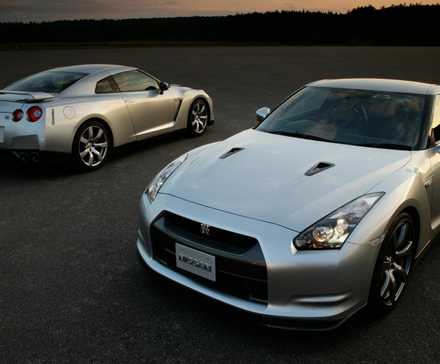 Prata 2009 Nissan GT-R