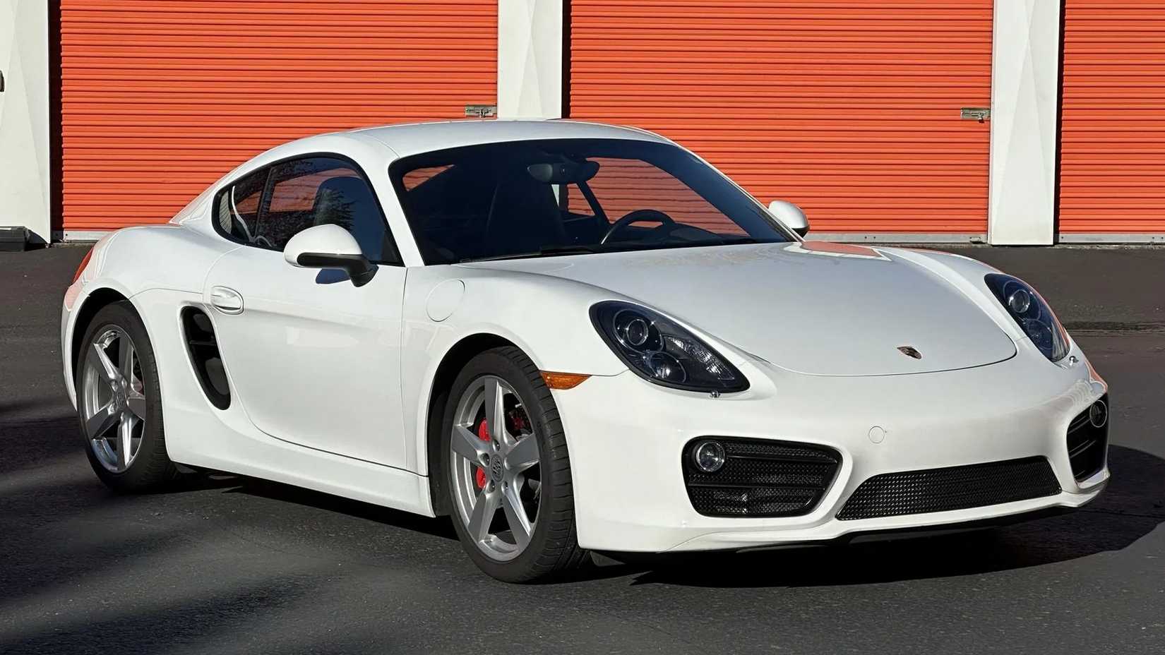 White 2016 Porsche Cayman